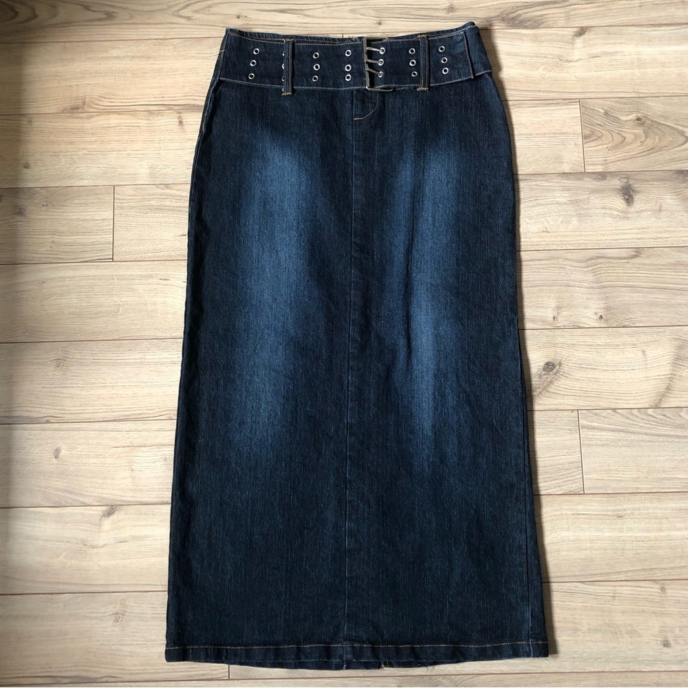 Women’s Vintage Zoey Beth Blue Denim Maxi Skirt & Eyelet Belt Waistband size L